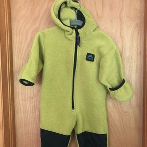 Vintage Molehill Fleece Bunting